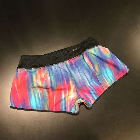 Nike Dri-Fit Shorts - Picture 3 of 3